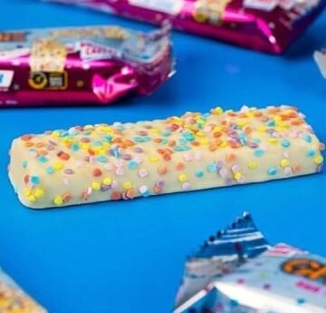 Grenade High Protein, Low Sugar Bar - Candy Bar Birthday Cake, 12 x 60 gr
